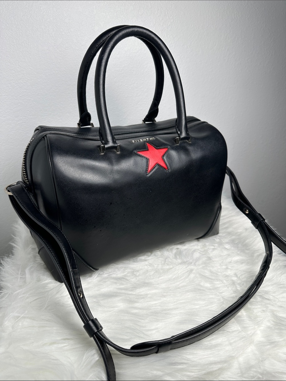 💯Authentic Givenchy Black Leather Star Satchel Crossbody Bag🍀 - Picture 4 of 16